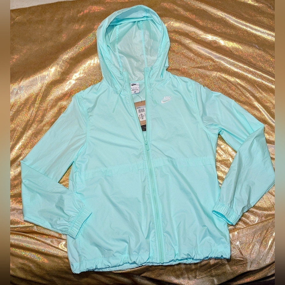 Nike Windbreaker Jacket NWT